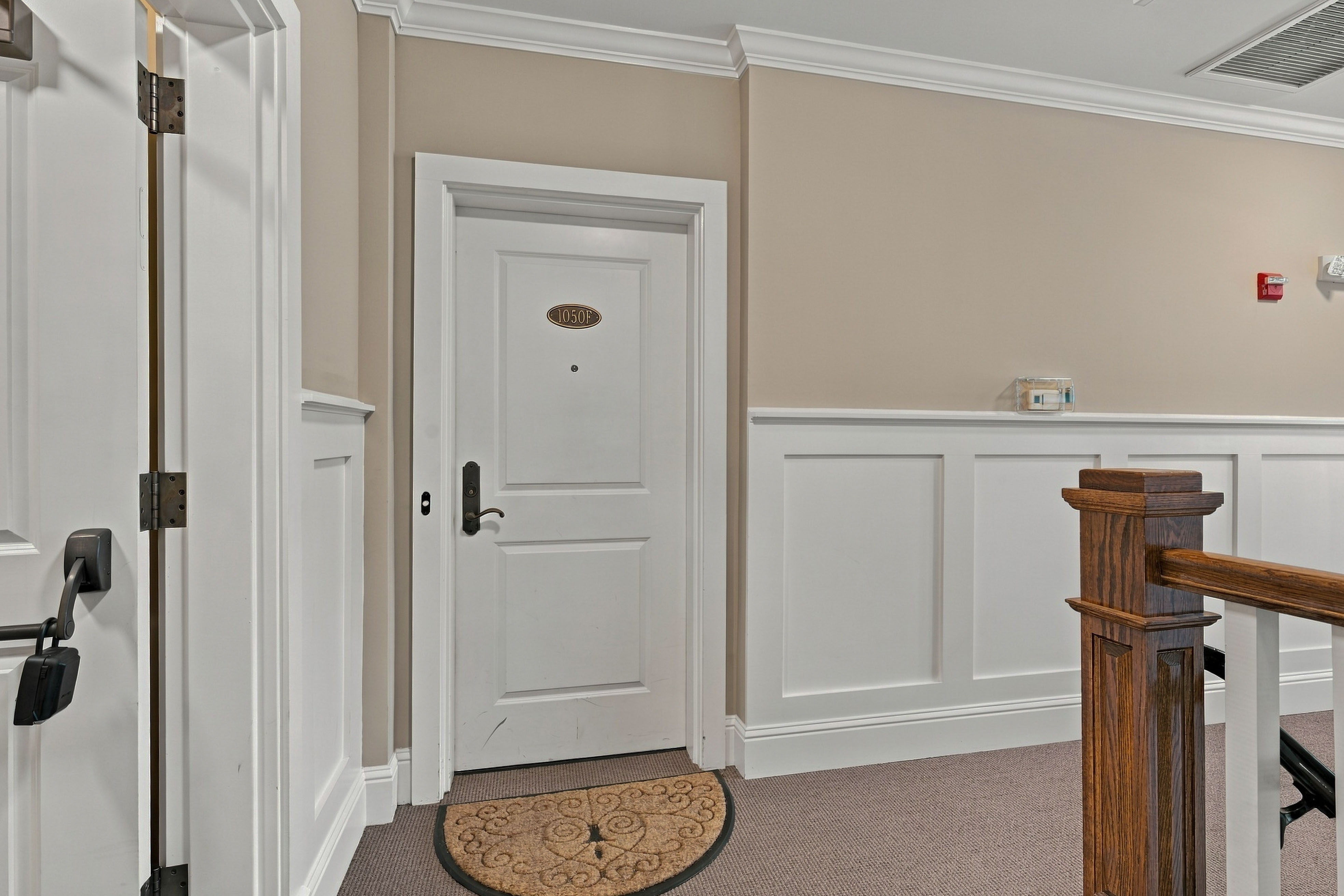 1050F Portage Trail image 3